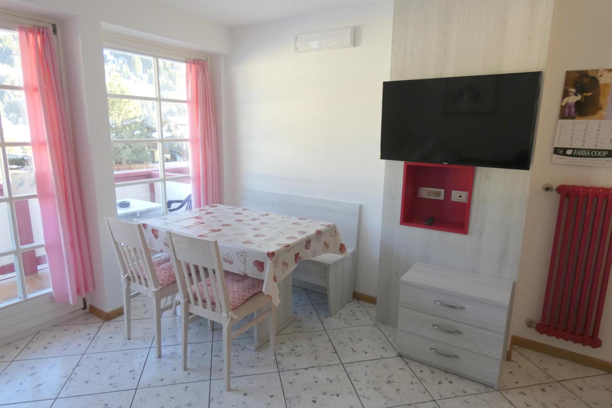 Casa Azzurra Daire Pozza di Fassa Dış mekan fotoğraf
