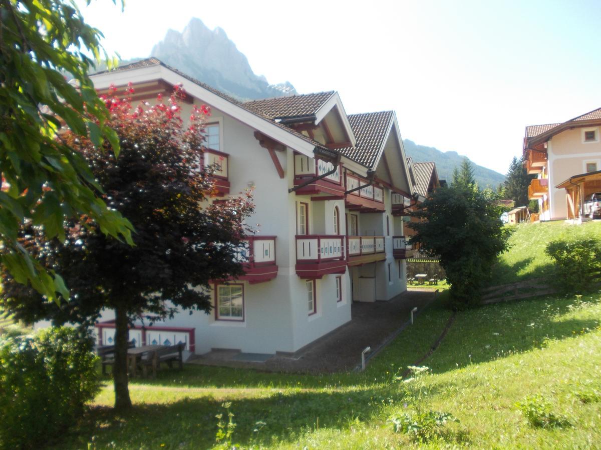 Casa Azzurra Daire Pozza di Fassa Dış mekan fotoğraf